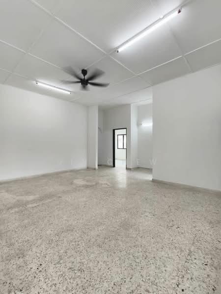 Semi-Detached House for Sale in Johor Bahru (Johor) - Jin Chew - Living Room - PropertyGuru.com.my