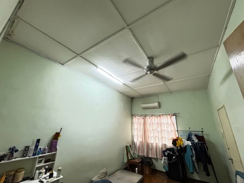 Rumah Teres 2 Tingkat untuk Dijual di BANDAR PUCHONG JAYA (Puchong) - Ann . - Bedroom - PropertyGuru.com.my