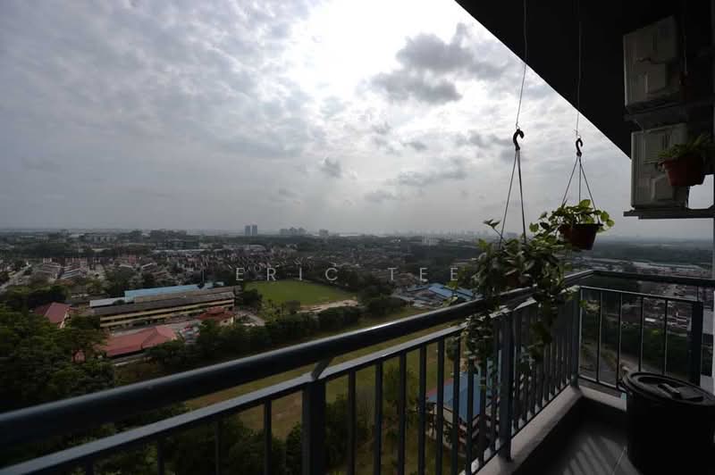 Servis Apartment untuk Disewa di D'Ambience Residences (Pangsapuri Ikatan Flora) - Eric Tee - Balcony - PropertyGuru.com.my