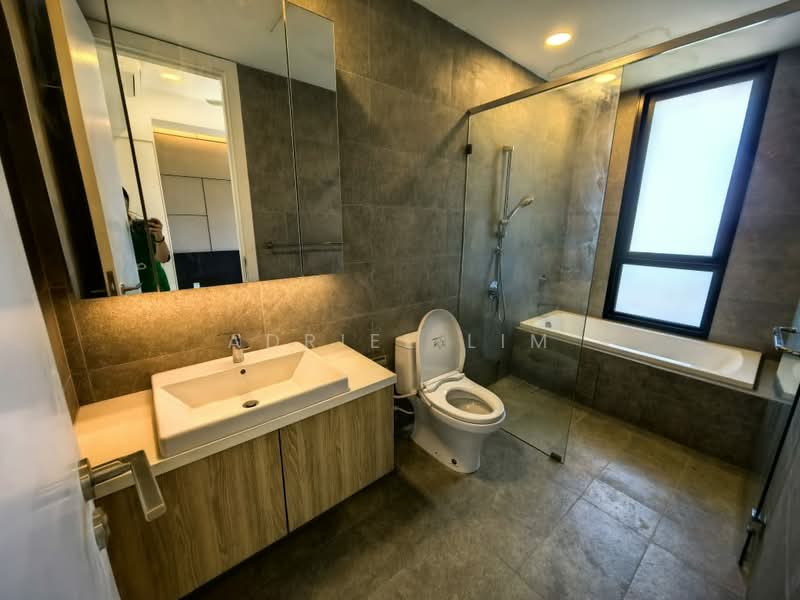 Servis Apartment untuk Disewa di Kami - Adriel Lim - Bathroom - PropertyGuru.com.my