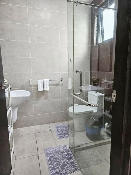 Semi-Detached House for Rent in Presint 8 (Putrajaya) - Aizat Saifulrullah - Bathroom - PropertyGuru.com.my