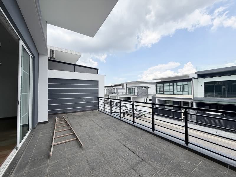 Semi-Detached House for Sale in Austin Heights (Tebrau) - Yik Tat - PropertyGuru.com.my