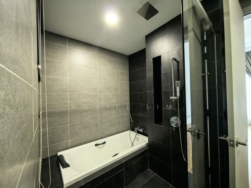 Kondominium untuk Disewa di Sunway Mont Residences - Adriel Lim - Bathroom - PropertyGuru.com.my