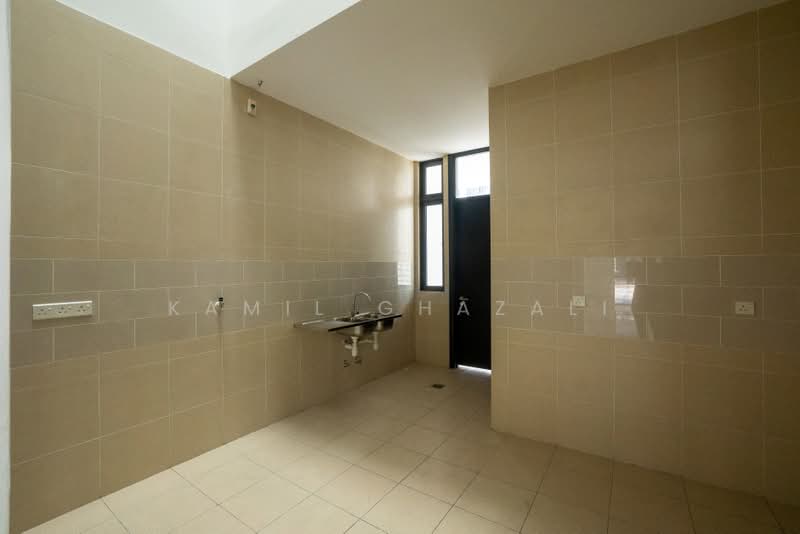 Rumah Berkembar untuk Dijual di Presint 12 (Putrajaya) - Kamil Ghazali - Kitchen - PropertyGuru.com.my