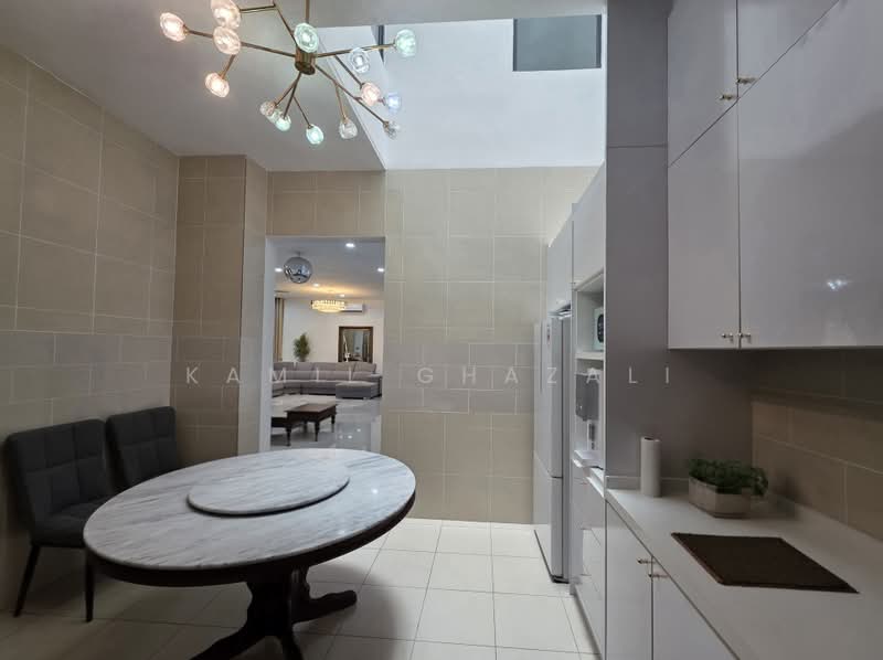 Rumah Berkembar untuk Dijual di Presint 12 (Putrajaya) - Kamil Ghazali - Kitchen - PropertyGuru.com.my