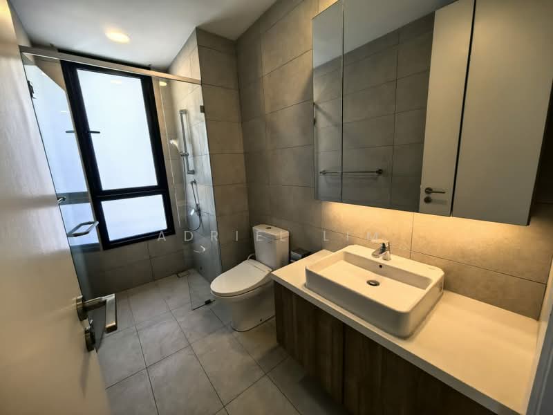 Servis Apartment untuk Disewa di Kami - Adriel Lim - Bathroom - PropertyGuru.com.my