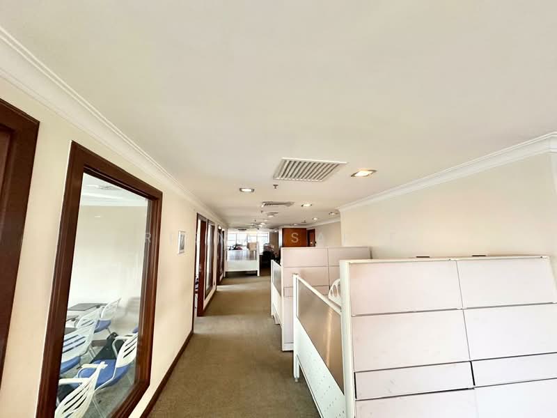 Office for Rent in Shah Alam (Selangor) - Reena Sarif - Corridor - PropertyGuru.com.my