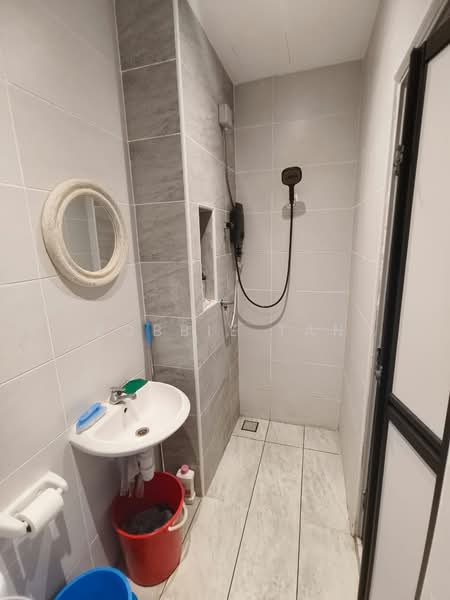 Condominium for Rent at KSL Residence 2 @ Kangkar Tebrau - Robbie Tan - Bathroom - PropertyGuru.com.my