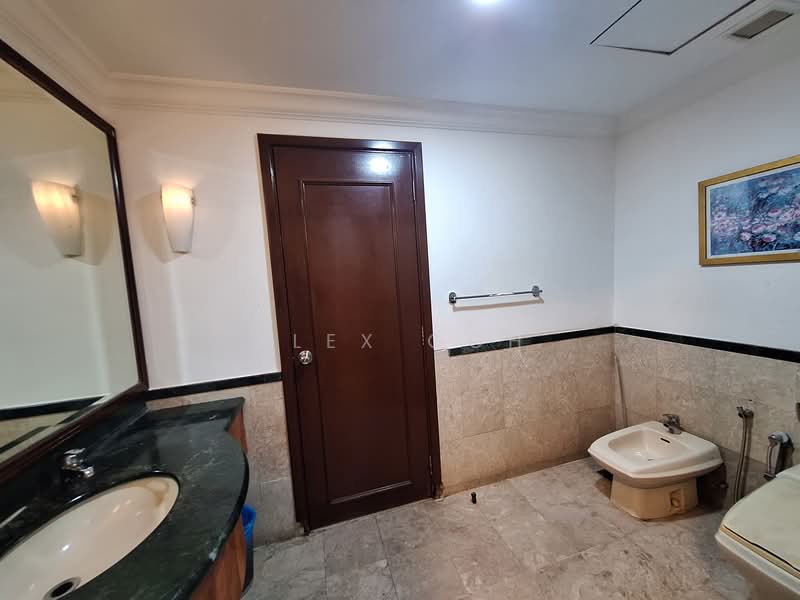 Service Residence for Sale at Berjaya Times Square - Alex Goh - Bathroom - PropertyGuru.com.my