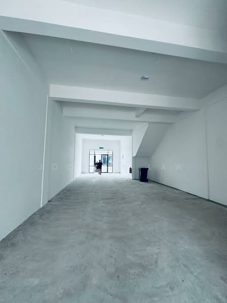 Shop / Office for Rent in Pasir Gudang (Johor) - Jocelyn Law - Corridor - PropertyGuru.com.my