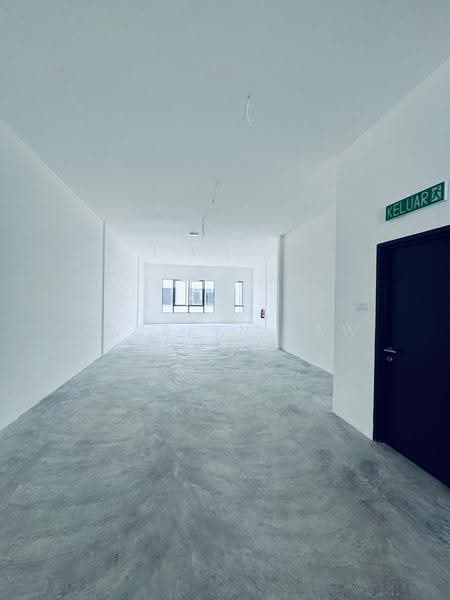 Shop / Office for Rent in Pasir Gudang (Johor) - Jocelyn Law - Corridor - PropertyGuru.com.my