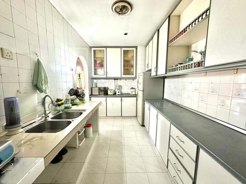 Condominium for Sale at Le Jardine Condominium - Ashraf Azwan - Kitchen - PropertyGuru.com.my
