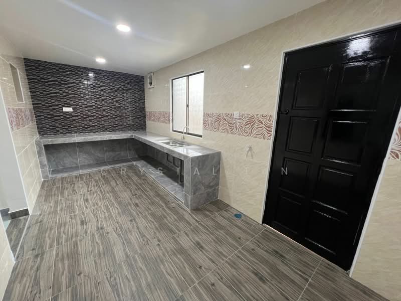 Rumah Teres 1 Tingkat untuk Dijual di Skudai (Johor) - Crystal Tan - Kitchen - PropertyGuru.com.my