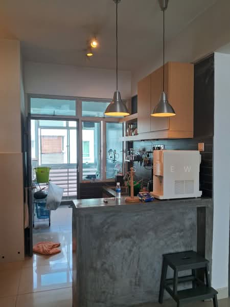 Townhouse for Rent in Taman Bukit Serdang (Seri Kembangan) - Nicholas Lew - Kitchen - PropertyGuru.com.my
