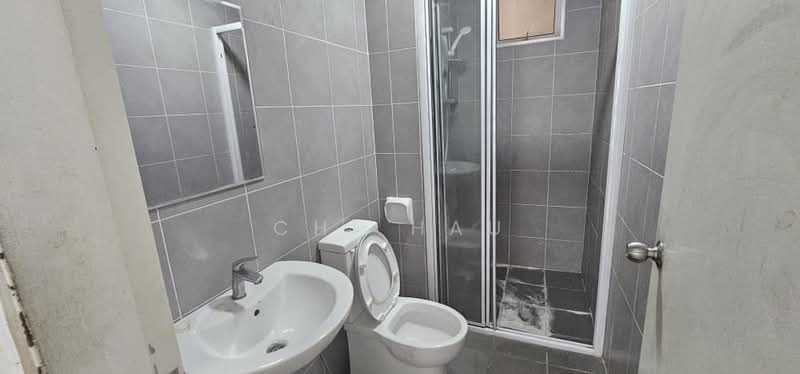 Servis Apartment untuk Disewa di Savanna Executive Suite @ Southville City - Chi Hau - Bathroom - PropertyGuru.com.my