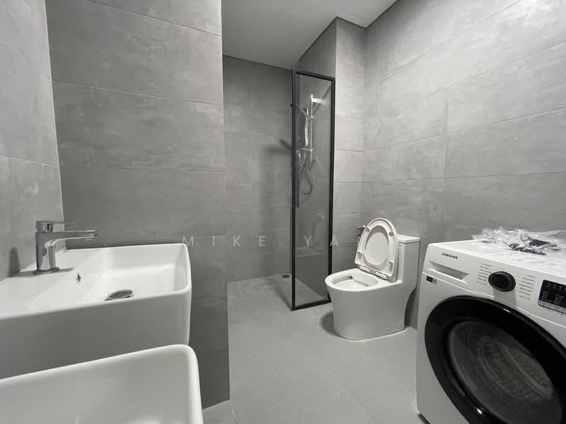 Servis Apartment untuk Disewa di Cubic Botanical - Mike Yan - Bathroom - PropertyGuru.com.my