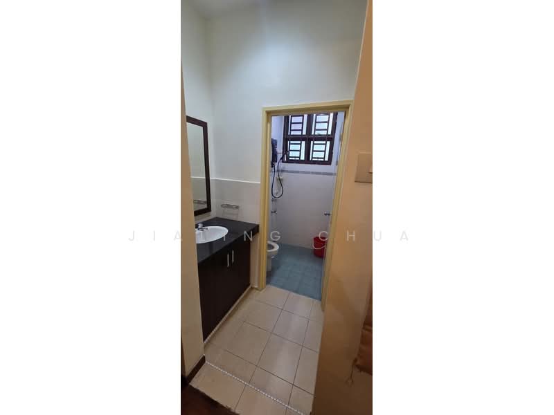 Rumah Teres 2 Tingkat untuk Disewa di Taman Perling (Perling) - Jialing Chua - Bathroom - PropertyGuru.com.my