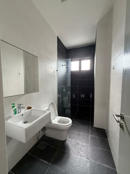 Kondominium untuk Dijual di Dua Menjalara - Ryan Swe - Bathroom - PropertyGuru.com.my