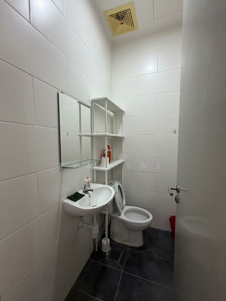 Kondominium untuk Dijual di Dua Menjalara - Ryan Swe - Bathroom - PropertyGuru.com.my