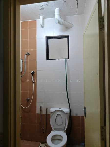 Pangsapuri untuk Dijual di Anggerik Residensi - Philip Ng - Bathroom - PropertyGuru.com.my