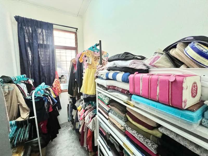 1-storey Terraced House for Sale in Bandar Saujana Putra (Tanjong Duabelas) - Zul Hasif - PropertyGuru.com.my