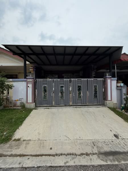 Rumah Teres 1 Tingkat untuk Disewa di Bandar Putra (Kulai) - Thea Lai - Exterior - PropertyGuru.com.my