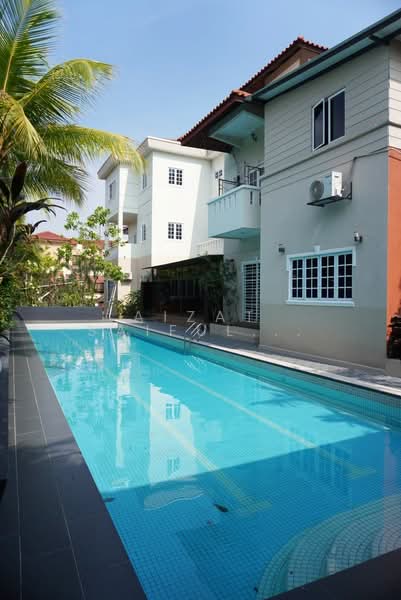 Rumah Banglo untuk Disewa di Country Heights (Kajang) - Aizat Saifulrullah - Exterior - PropertyGuru.com.my