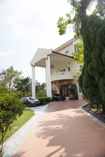 Rumah Banglo untuk Disewa di Country Heights (Kajang) - Aizat Saifulrullah - Exterior - PropertyGuru.com.my
