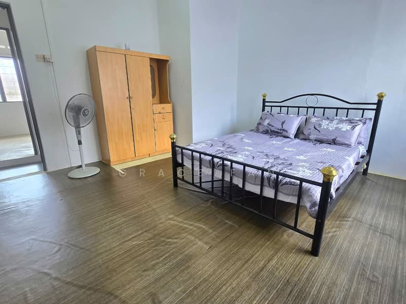 2-storey Terraced House for Rent in Taman Megah (Kluang) - Grace Fan - Bedroom - PropertyGuru.com.my