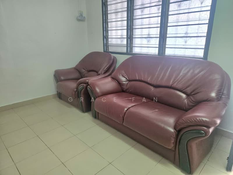 2-storey Terraced House for Rent in Taman Megah (Kluang) - Grace Fan - Living Room - PropertyGuru.com.my