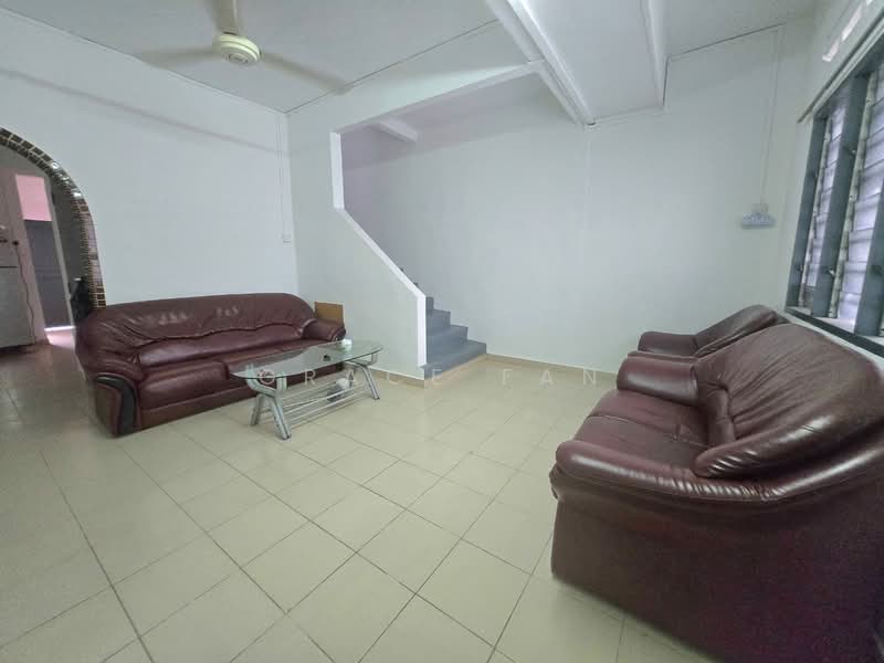 2-storey Terraced House for Rent in Taman Megah (Kluang) - Grace Fan - Living Room - PropertyGuru.com.my