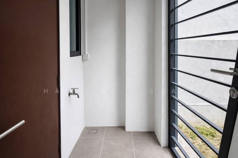 Semi-Detached House for Rent in Cyberjaya (Selangor) - Hasliza Hassan - Entrance - PropertyGuru.com.my