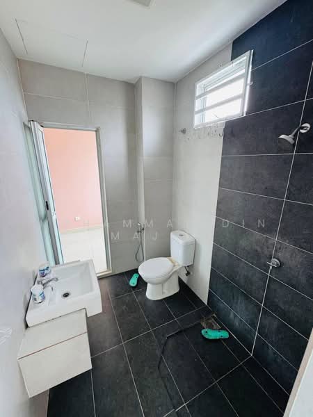 2-storey Terraced House for Sale in Telok Panglima Garang (Selangor) - Mohammad Din Majid - PropertyGuru.com.my