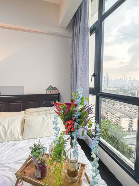 Servis Apartment untuk Disewa di 28 Boulevard - Zhi Wang Lim - Master Bedroom - PropertyGuru.com.my