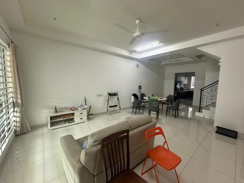Rumah Teres 2-Tingkat untuk Dijual di New Pasir Puteh (Ipoh) - Qazin Khoo - Living Room - PropertyGuru.com.my