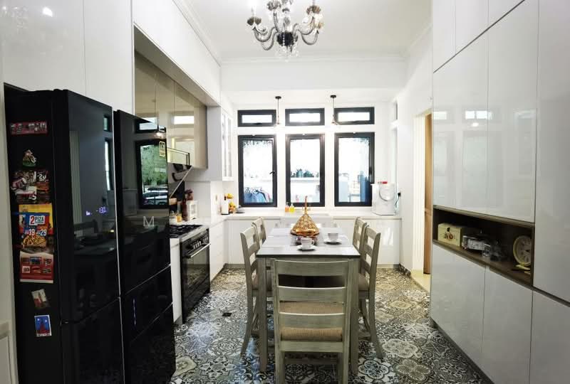Rumah Banglo untuk Dijual di Shah Alam (Selangor) - Mohd Faizal - Kitchen - PropertyGuru.com.my