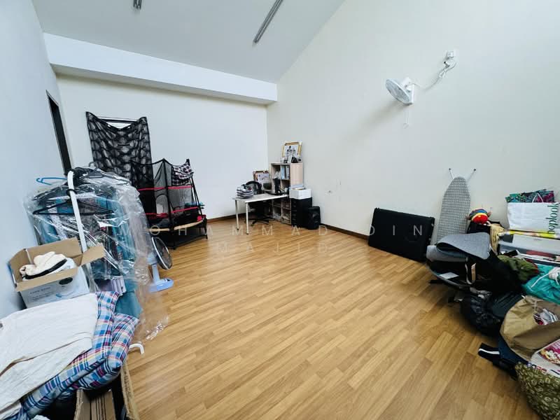 3-storey Terraced House for Sale in Shah Alam (Selangor) - Mohammad Din Majid - PropertyGuru.com.my