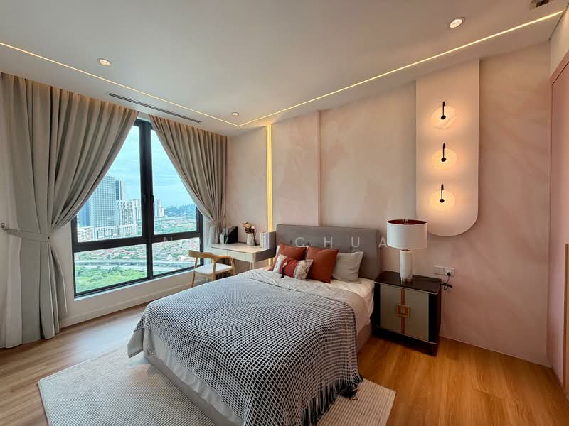 Condominium for Sale at Capella Embassy (D'Rapport Residences) - Nova Chua - Bedroom - PropertyGuru.com.my