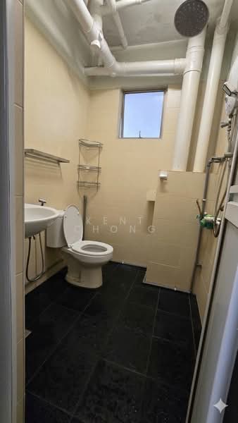 Pangsapuri untuk Dijual di Sri Jinjang - Kent Chong - Bathroom - PropertyGuru.com.my