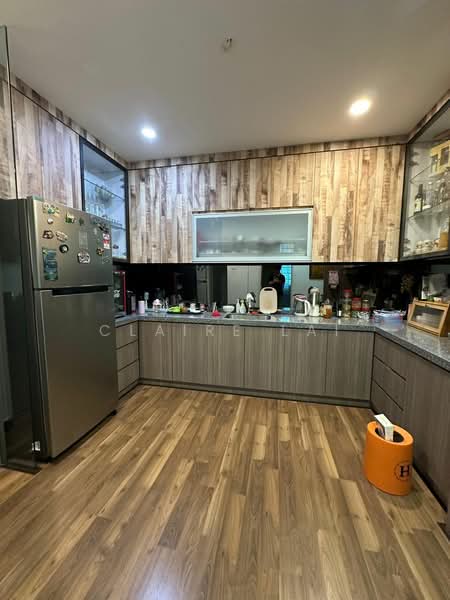 Rumah Kluster untuk Dijual di Bandar Putra (Kulai) - Claire Lai - Kitchen - PropertyGuru.com.my
