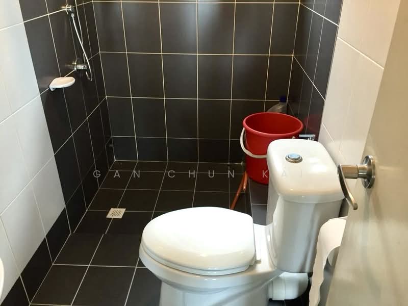 Condominium for Rent at 10 Island Resort - Gan Chun Kai - Bathroom - PropertyGuru.com.my
