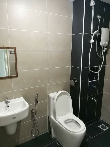 Servis Apartment untuk Disewa di D'Putra Suites - Claire Lai - Bathroom - PropertyGuru.com.my