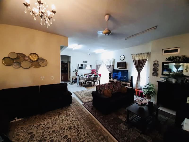 Rumah Teres 2 Tingkat untuk Dijual di Denai Alam (Shah Alam) - Mohammad Din Majid - Living Room - PropertyGuru.com.my