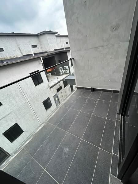 3-storey Terraced House for Sale in Kulai (Johor) - Claire Lai - Balcony - PropertyGuru.com.my