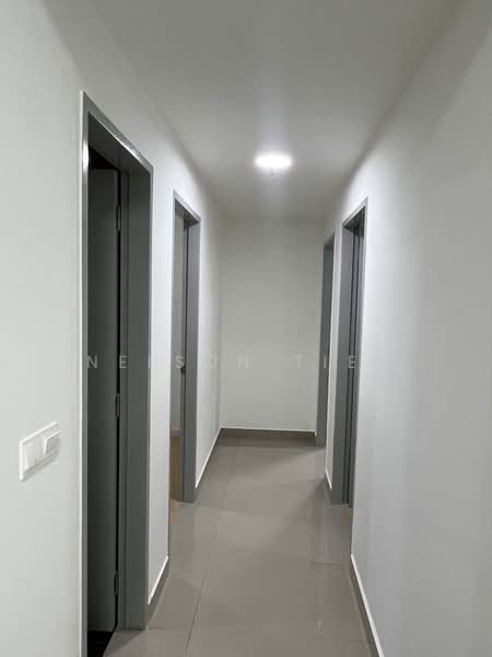 Servis Apartment untuk Disewa di M Luna - Nelson Tiew - Corridor - PropertyGuru.com.my