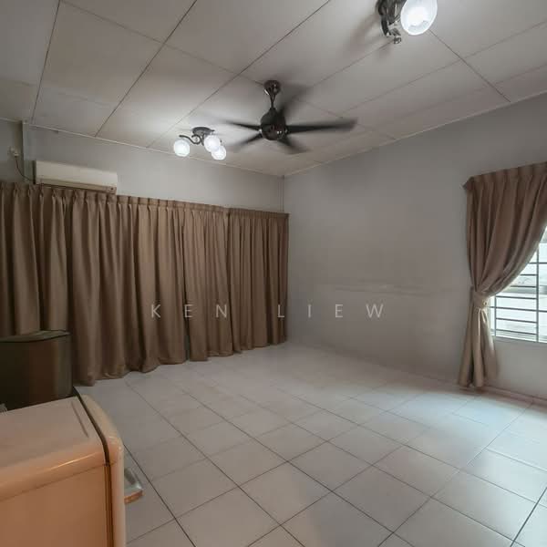 Rumah Teres 2 Tingkat untuk Dijual di Nusa Bayu (Iskandar Puteri (Nusajaya)) - Ken Liew - Living Room - PropertyGuru.com.my