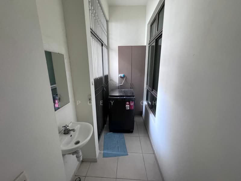 Rumah Teres 2 Tingkat untuk Disewa di Taman Sutera Utama (Skudai) - Poey Loh - Interior - PropertyGuru.com.my