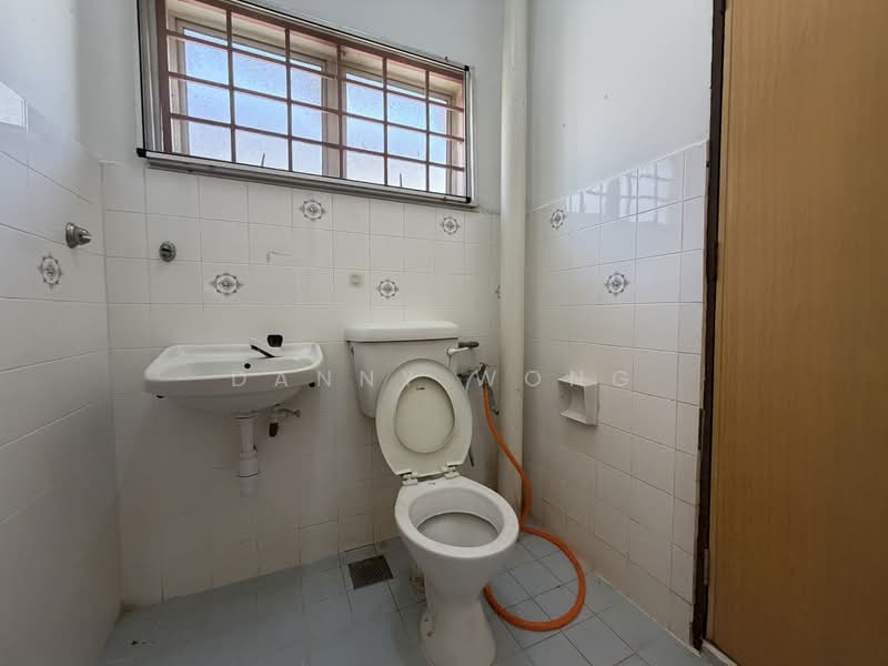 2-storey Terraced House for Rent in Rawang (Selangor) - Danny Wong - Bathroom - PropertyGuru.com.my