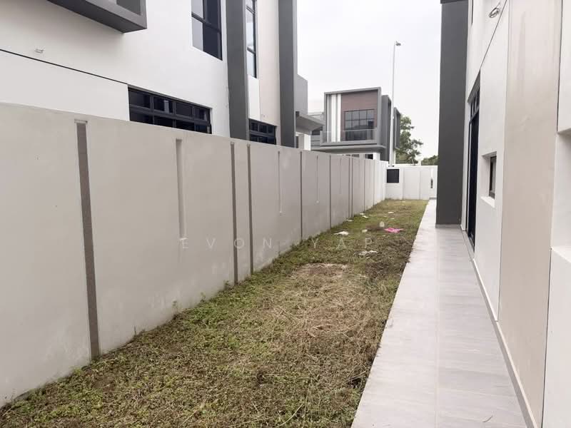 Semi-Detached House for Sale in Taman Sutera Utama (Skudai) - Evon Yap - PropertyGuru.com.my