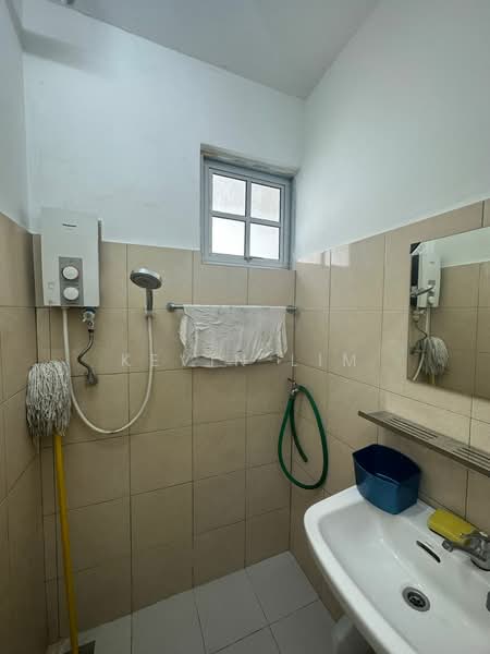 Condominium for Rent at Ara Green - Kevin Lim - Bathroom - PropertyGuru.com.my